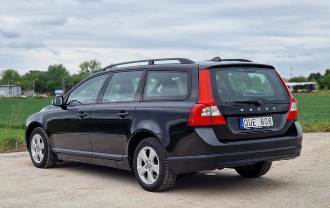 Volvo V70 cena 22900 przebieg: 262424, rok produkcji 2009 z Zdzieszowice małe 301